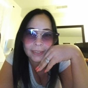 Meet your Posher, Ana chavez